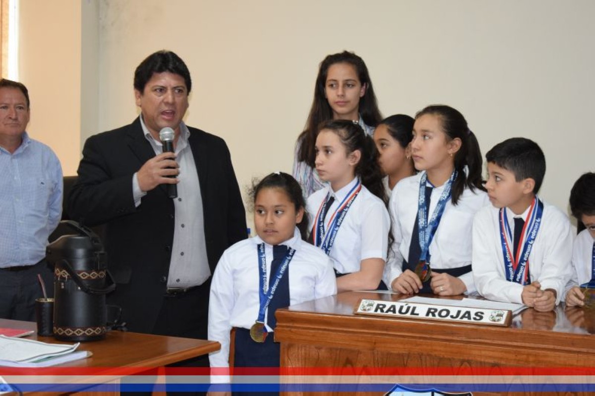 Foto 18 de Reconocimiento a la Esc. Bás. Nº 81 y Col. Nac. "Ma. Auxiliadora"