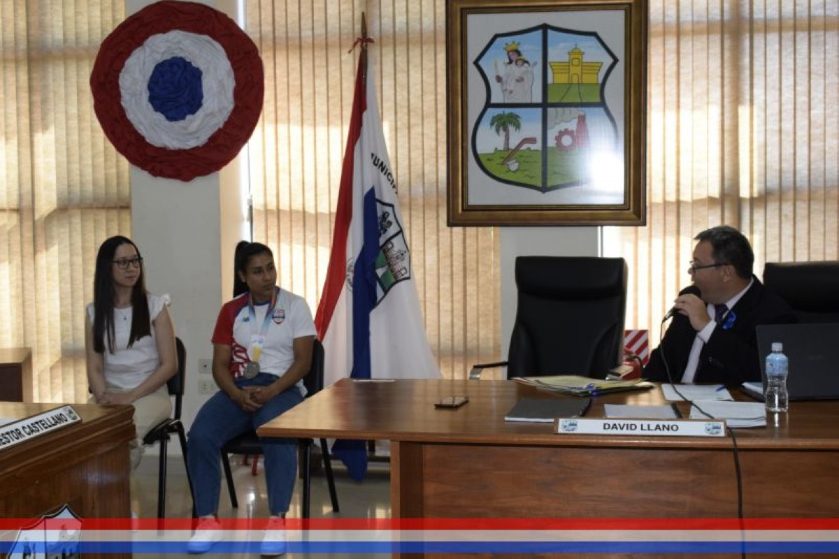 Foto 17 de Capiateñas destacadas en distintos ámbitos recibieron "Reconocimiento al Mérito"