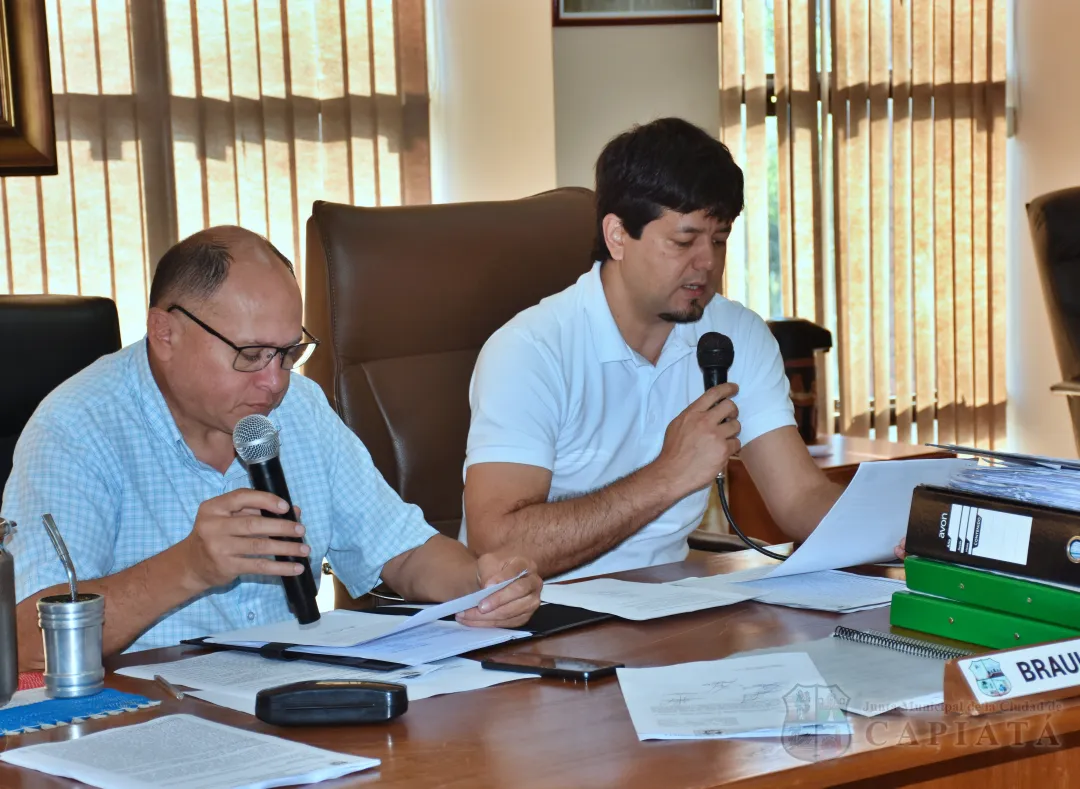 Foto 13 de SESION ORDINARIA DE LA JUNTA MUNICIPAL DE CAPIATA: Notas Recibidas y Expedientes Dictaminados