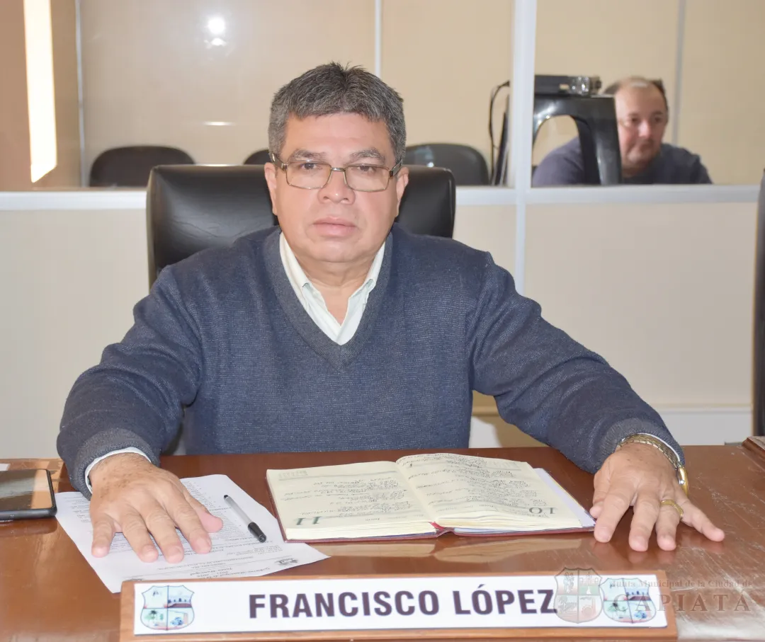 Foto 3 de SESION ORDINARIA DE LA JUNTA MUNICIPAL DE CAPIATA: Notas Recibidas y Expedientes Dictaminados