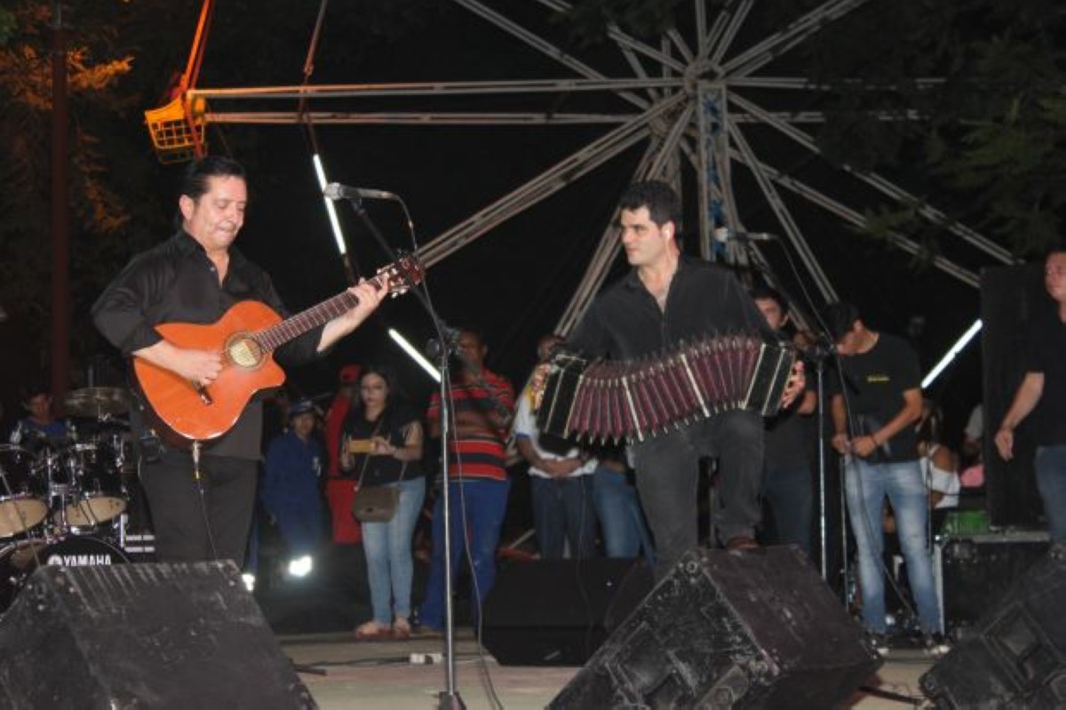 Foto 78 de ¡MAGNIFICA NOCHE CAPIATEÑA!