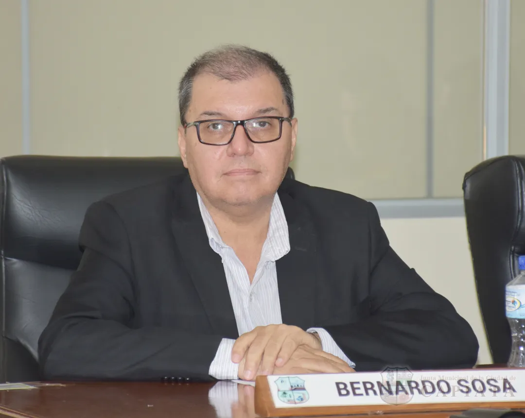 Foto 10 de SESION ORDINARIA DE LA JUNTA MUNICIPAL DE CAPIATA: Notas Recibidas y Expedientes Dictaminados
