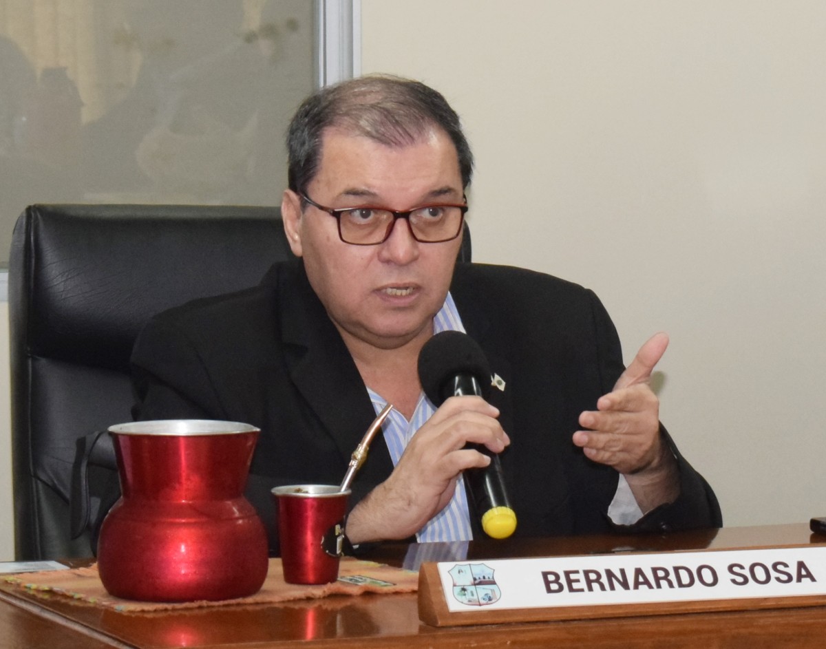 Foto 2 de Concejal Denis encomienda a la Dirección de Transporte Público y Tránsito recabar información sobre la situación de las empresas de transporte interno
