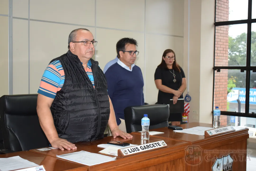 Foto 16 de SESION ORDINARIA DE LA JUNTA MUNICIPAL DE CAPIATA: Notas Recibidas y Expedientes Dictaminados