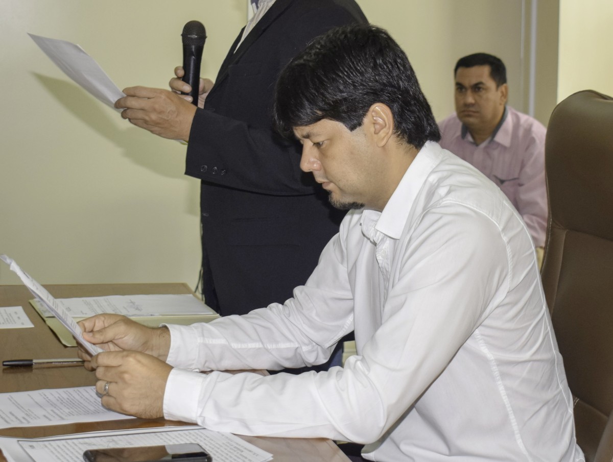 Foto 2 de Concejala Melgarejo solicita al Ejecutivo Municipal la reparación del puente ubicado detrás del Instituto Gral. José Eduvigis Díaz, zona sur de la ciudad