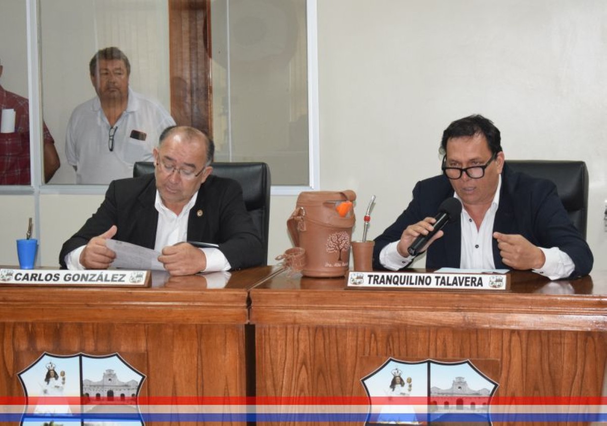 Foto 11 de SESION ORDINARIA DE LA JUNTA MUNICIPAL DE CAPIATA: Notas Recibidas, Nota Remitida y Expedientes Dictaminados