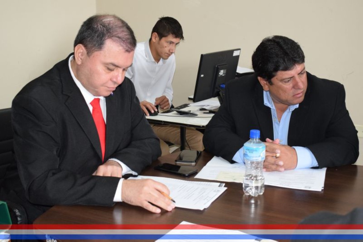 Foto 3 de SESION ORDINARIA DE LA JUNTA MUNICIPAL DE CAPIATA: Notas Recibidas, Nota Remitida y Expedientes Dictaminados