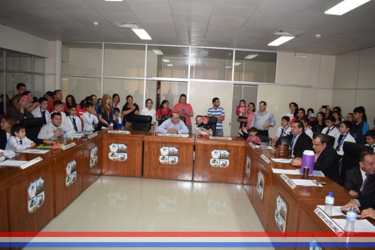 Foto 16 de Reconocimiento a la Esc. Bás. Nº 81 y Col. Nac. "Ma. Auxiliadora"