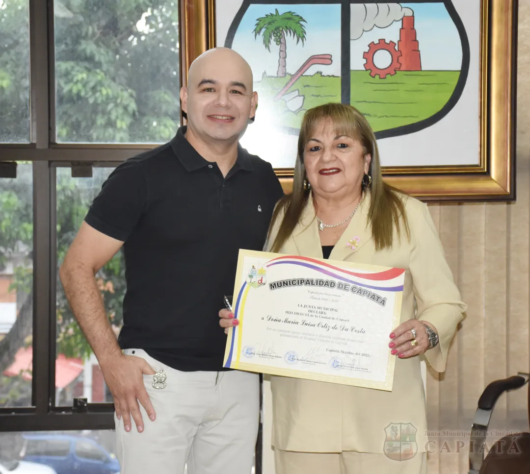 Foto 3 de Doña María Luisa Ortiz de Da Costa es reconocida como “Hija Dilecta de la ciudad de Capiatá