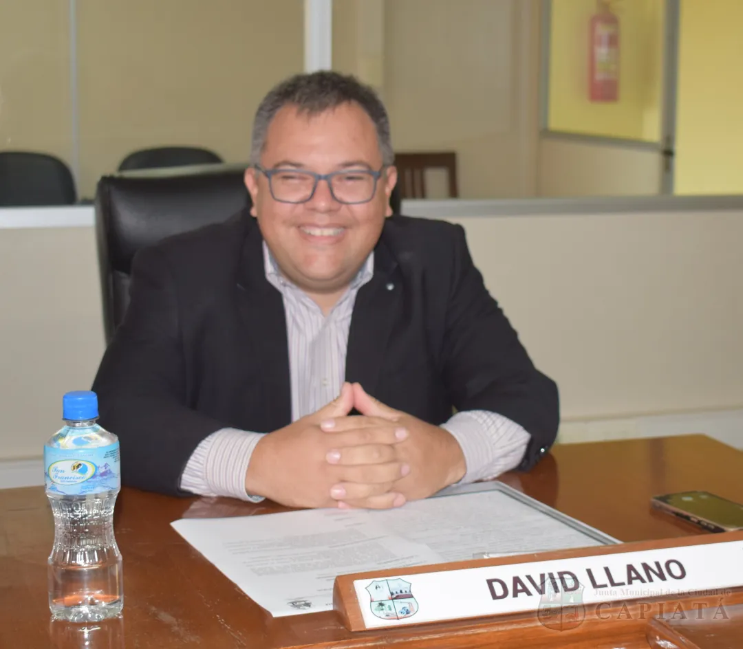 Foto 9 de SESION ORDINARIA DE LA JUNTA MUNICIPAL DE CAPIATA: Notas Recibidas y Expedientes Dictaminados