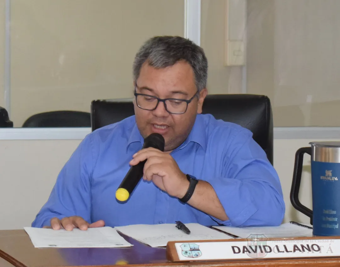 Foto 8 de Autorizan adenda al convenio entre la Municipalidad de Capiatá y PETROPAR para provisión de combustible para uso institucional