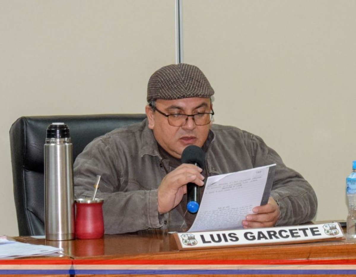 Foto 13 de SESION ORDINARIA DE LA JUNTA MUNICIPAL DE CAPIATA: Notas Recibidas, Notas Remitidas y Expedientes Dictaminados