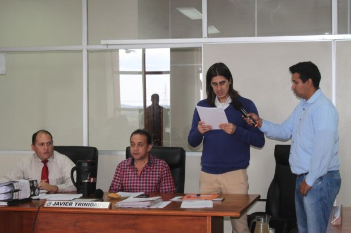 Foto 4 de SESION ORDINARIA DE LA JUNTA MUNICIPAL DE CAPIATA