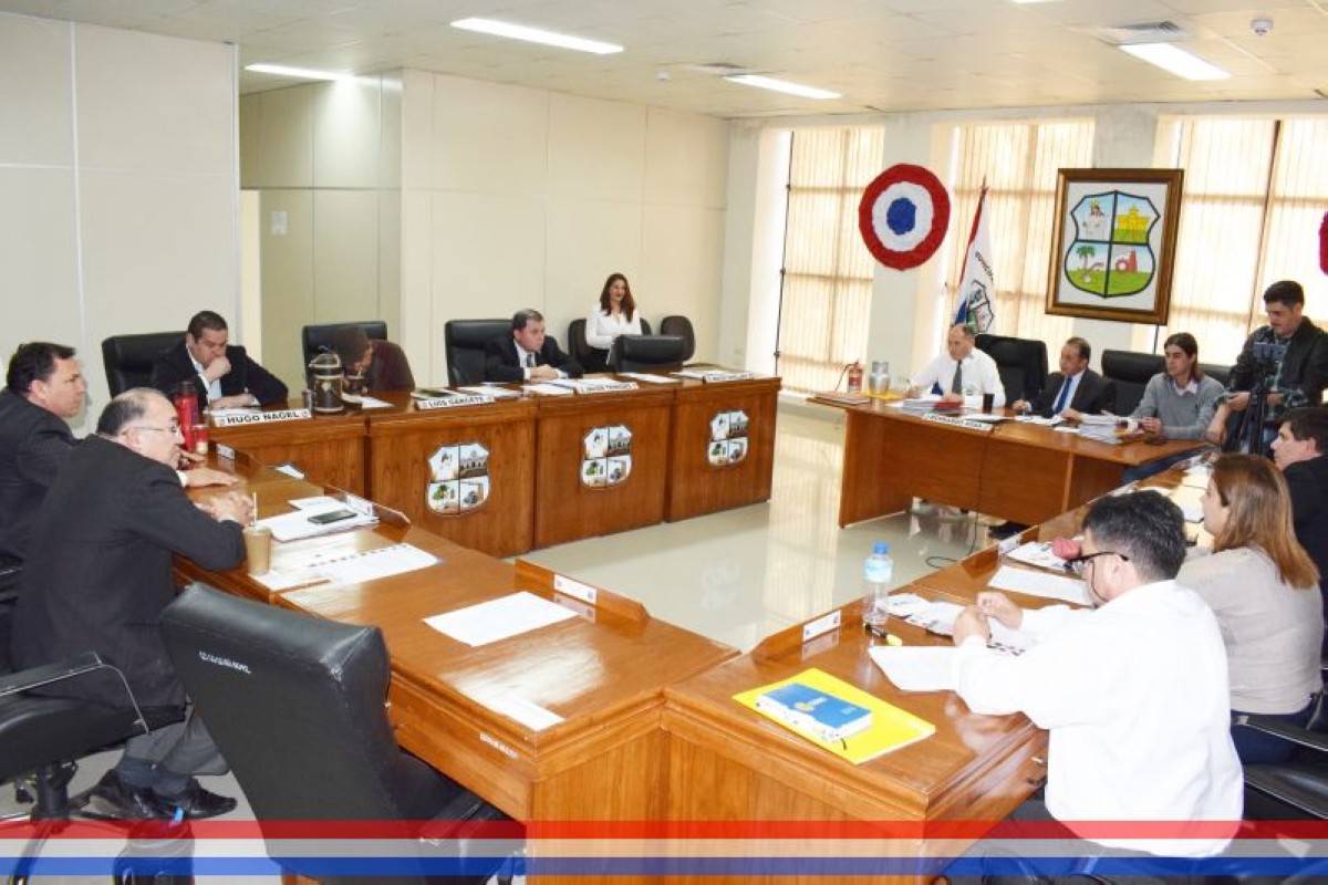 Foto 19 de SESION ORDINARIA DE LA JUNTA MUNICIPAL DE CAPIATA: Notas Recibidas, Nota Remitida y Expedientes Dictaminados