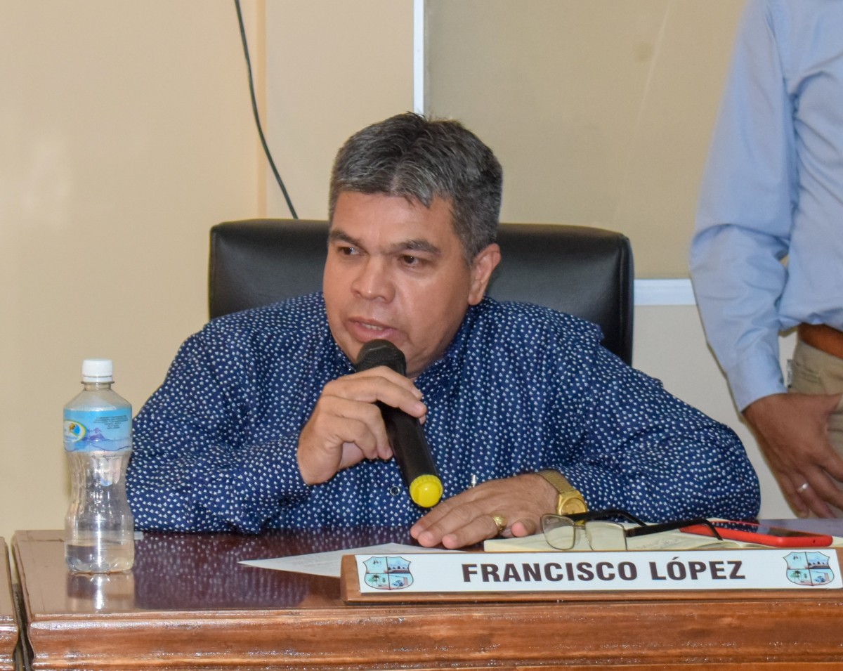 Foto 9 de SESION ORDINARIA DE LA JUNTA MUNICIPAL DE CAPIATA: Notas Recibidas, Nota Remitida y Expedientes Dictaminados