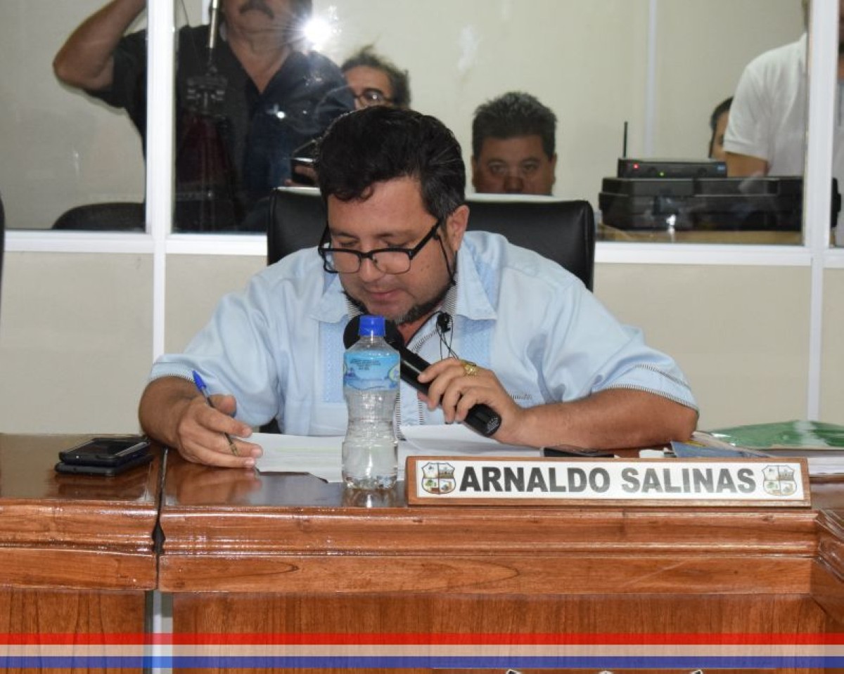 Foto 3 de Visita de representante de la empresa encargada de la construcción del segundo puente sobre el arroyo Capiatá en ruta II