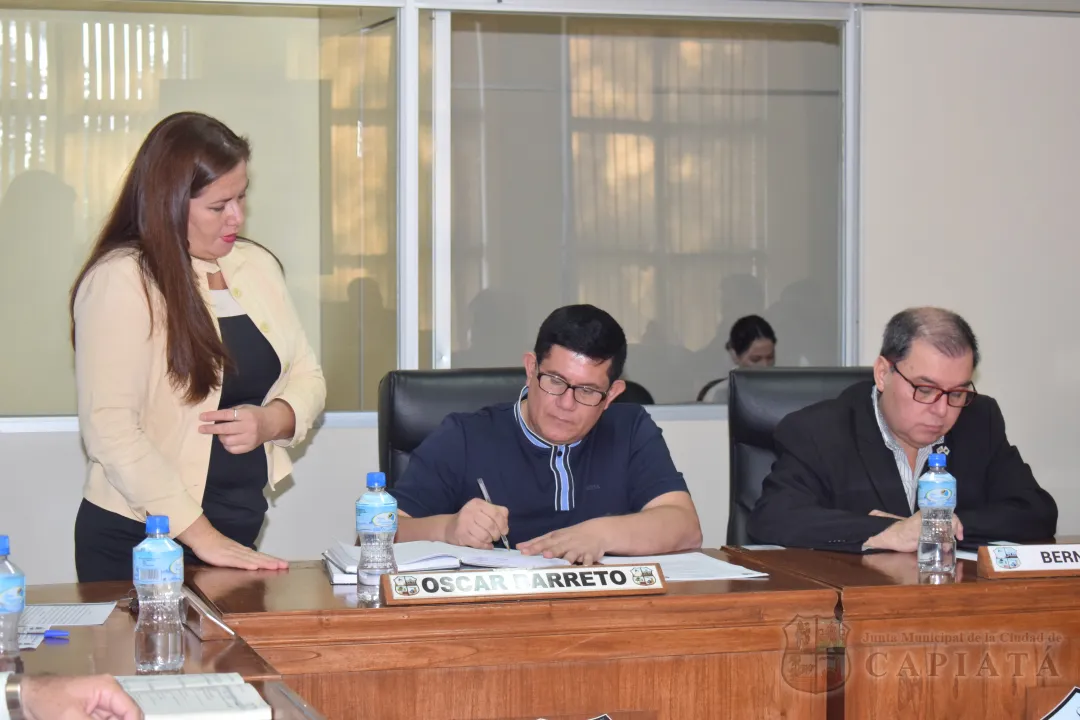 Foto 14 de SESION ORDINARIA DE LA JUNTA MUNICIPAL DE CAPIATA: Notas Recibidas y Expedientes Dictaminados