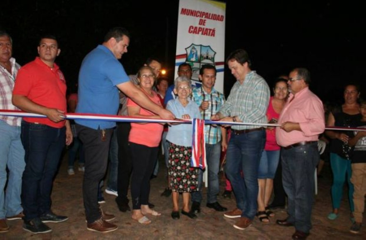Foto 8 de Inauguración de empedrados en la compañía Ybyraró