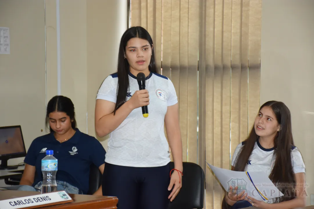 Foto 9 de Reconocimiento a jóvenes capiateñas destacadas en el Handball a nivel nacional e internacional