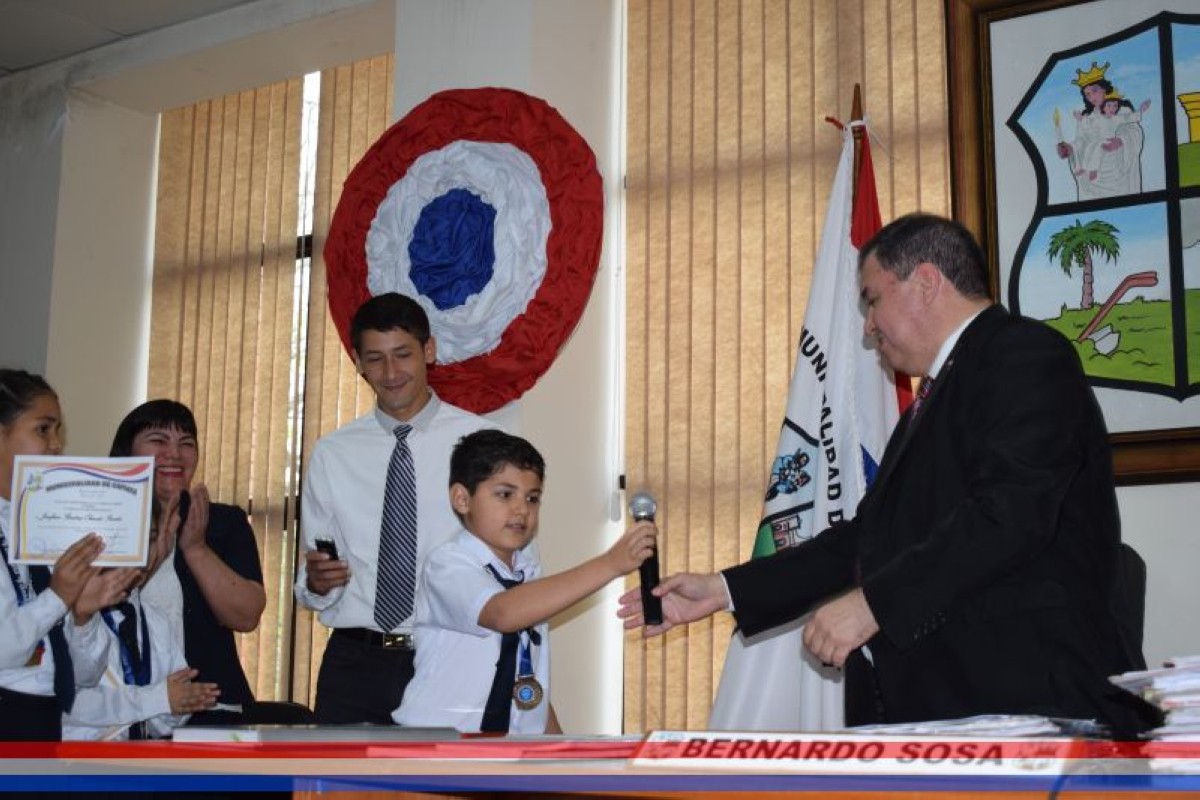 Foto 74 de Reconocimiento a la Esc. Bás. Nº 81 y Col. Nac. "Ma. Auxiliadora"