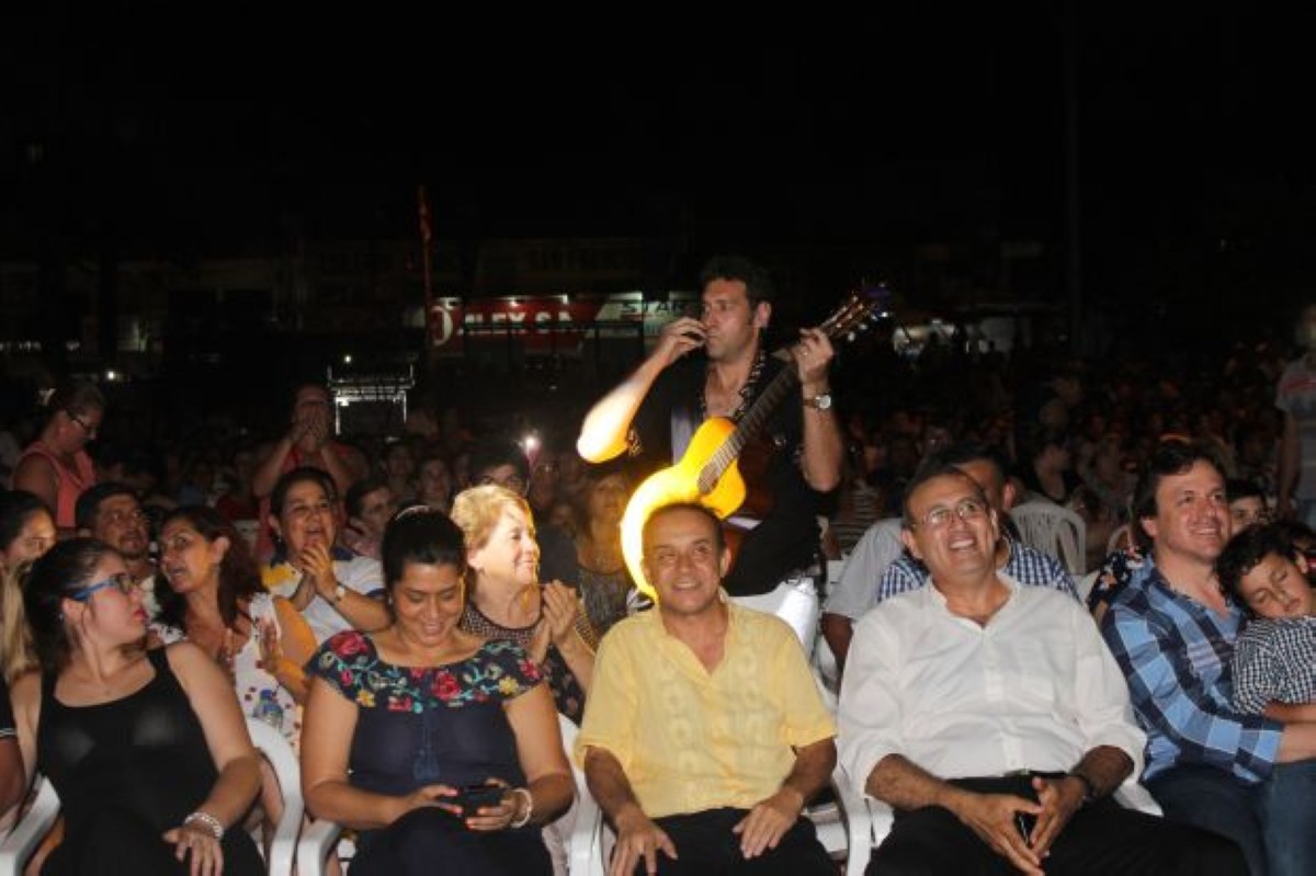 Foto 85 de ¡MAGNIFICA NOCHE CAPIATEÑA!