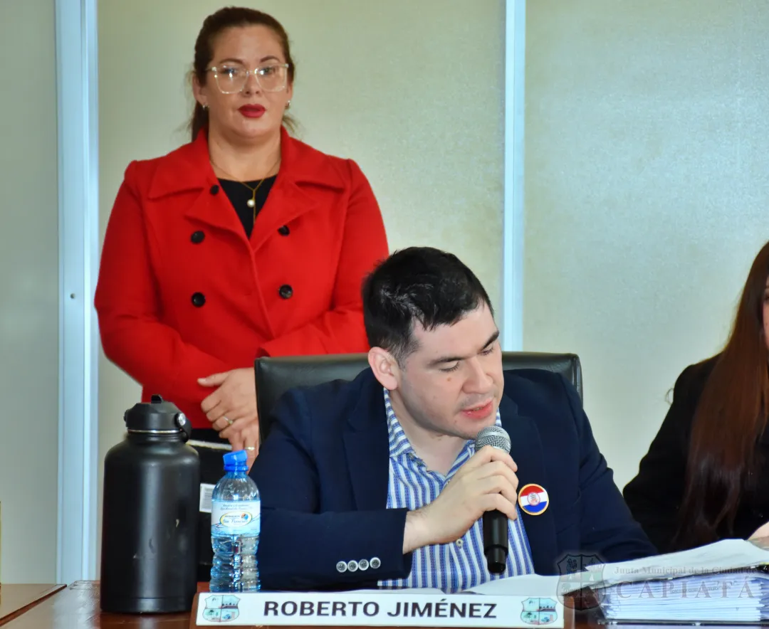 Foto 17 de SESION ORDINARIA DE LA JUNTA MUNICIPAL DE CAPIATA: Notas Recibidas y Expedientes Dictaminados