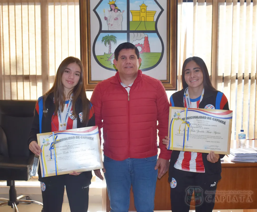 Foto 6 de Reconocimiento a las integrantes capiateñas de la Selección Paraguaya de Fútbol Femenino Sub 17, consagradas como campeonas sudamericanas