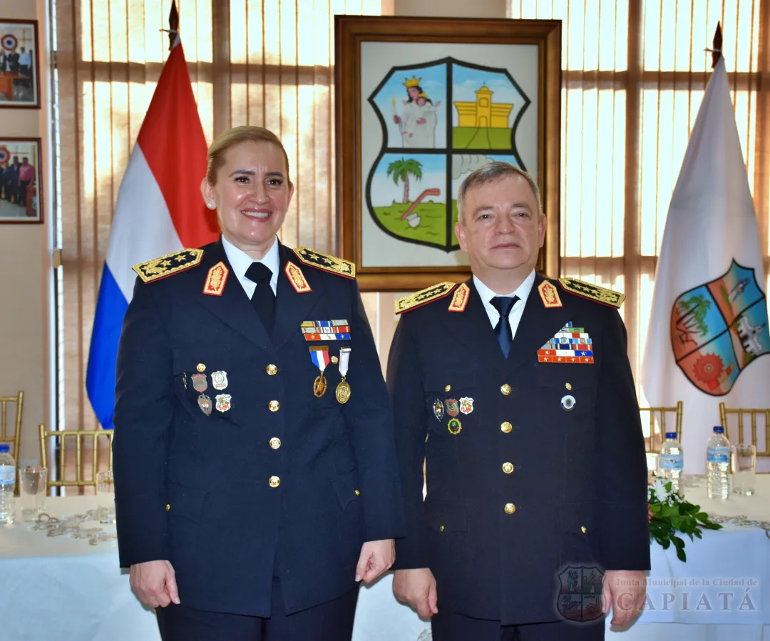 Foto 4 de Acto de reconocimiento como “Ciudadano Ilustre de Capiatá” al Comandante de la Policía Nacional, Crio. Gral. César Silguero Lobos