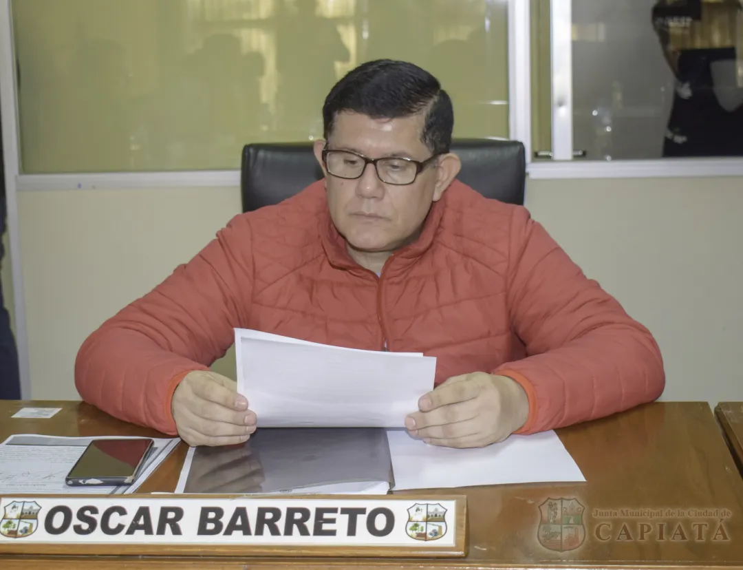 Foto 7 de SESION ORDINARIA DE LA JUNTA MUNICIPAL DE CAPIATA: Notas Recibidas y Expedientes Dictaminados