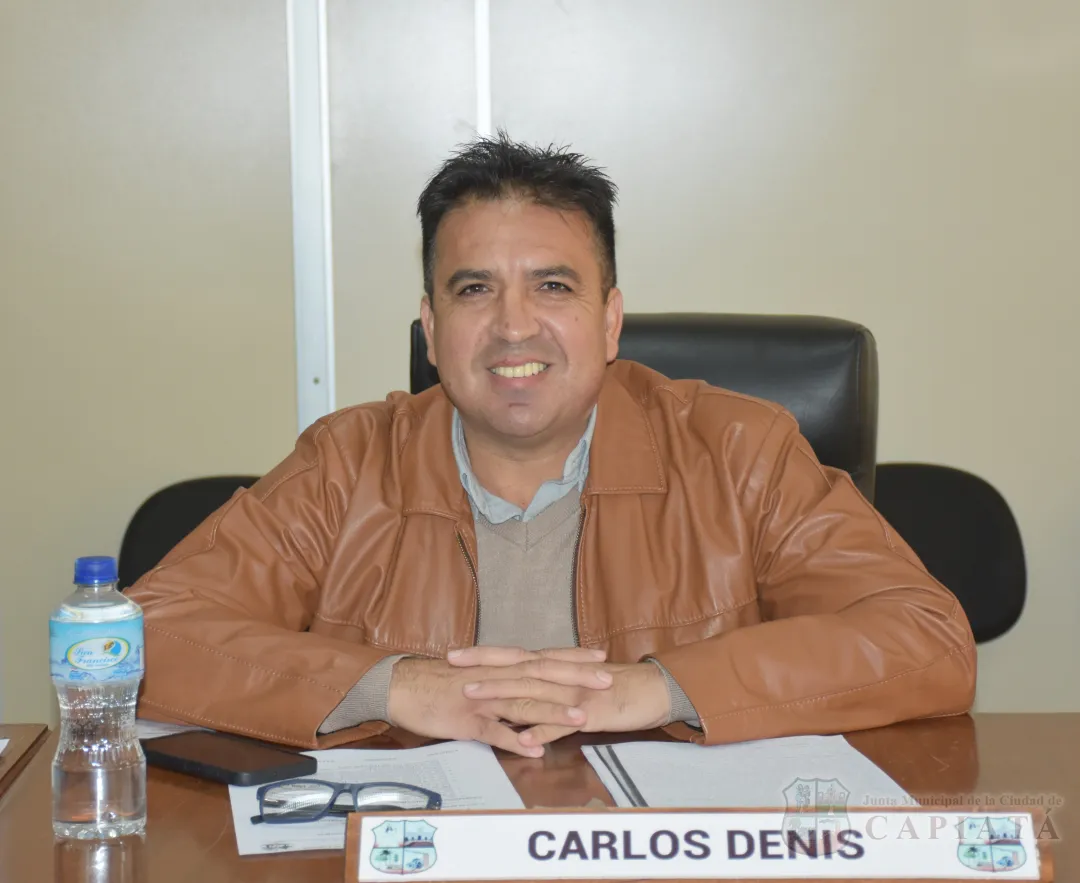 Foto 7 de SESION ORDINARIA DE LA JUNTA MUNICIPAL DE CAPIATA: Notas Recibidas y Expedientes Dictaminados