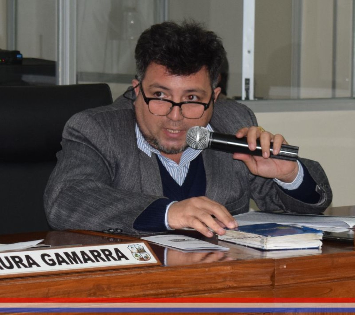 Foto 1 de Invitarán a la próxima sesión ordinaria al director de Gestión Ambiental para tratar temas como aguas servidas y quema de basuras, entre otros