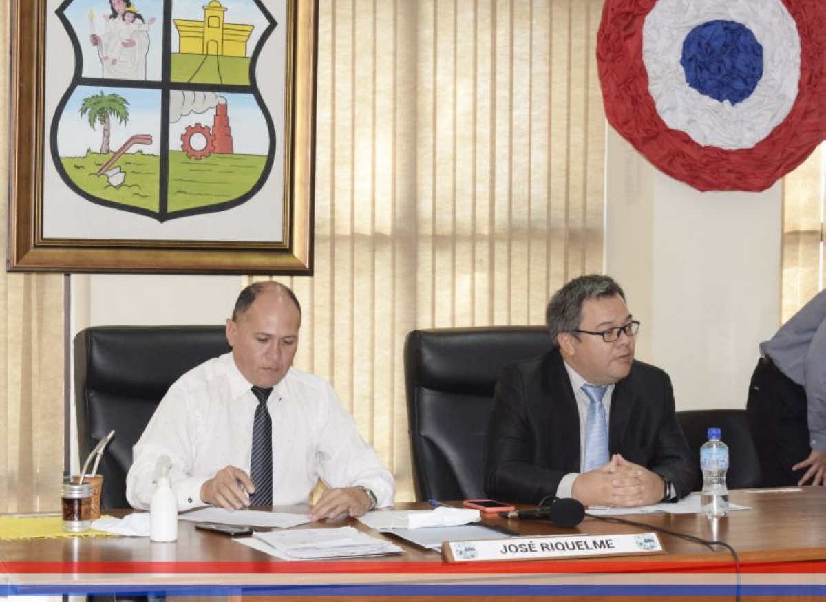 Foto 12 de SESION ORDINARIA DE LA JUNTA MUNICIPAL DE CAPIATA: Notas Recibidas, Nota Remitida y Expedientes Dictaminados