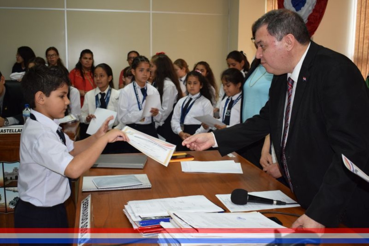 Foto 55 de Reconocimiento a la Esc. Bás. Nº 81 y Col. Nac. "Ma. Auxiliadora"