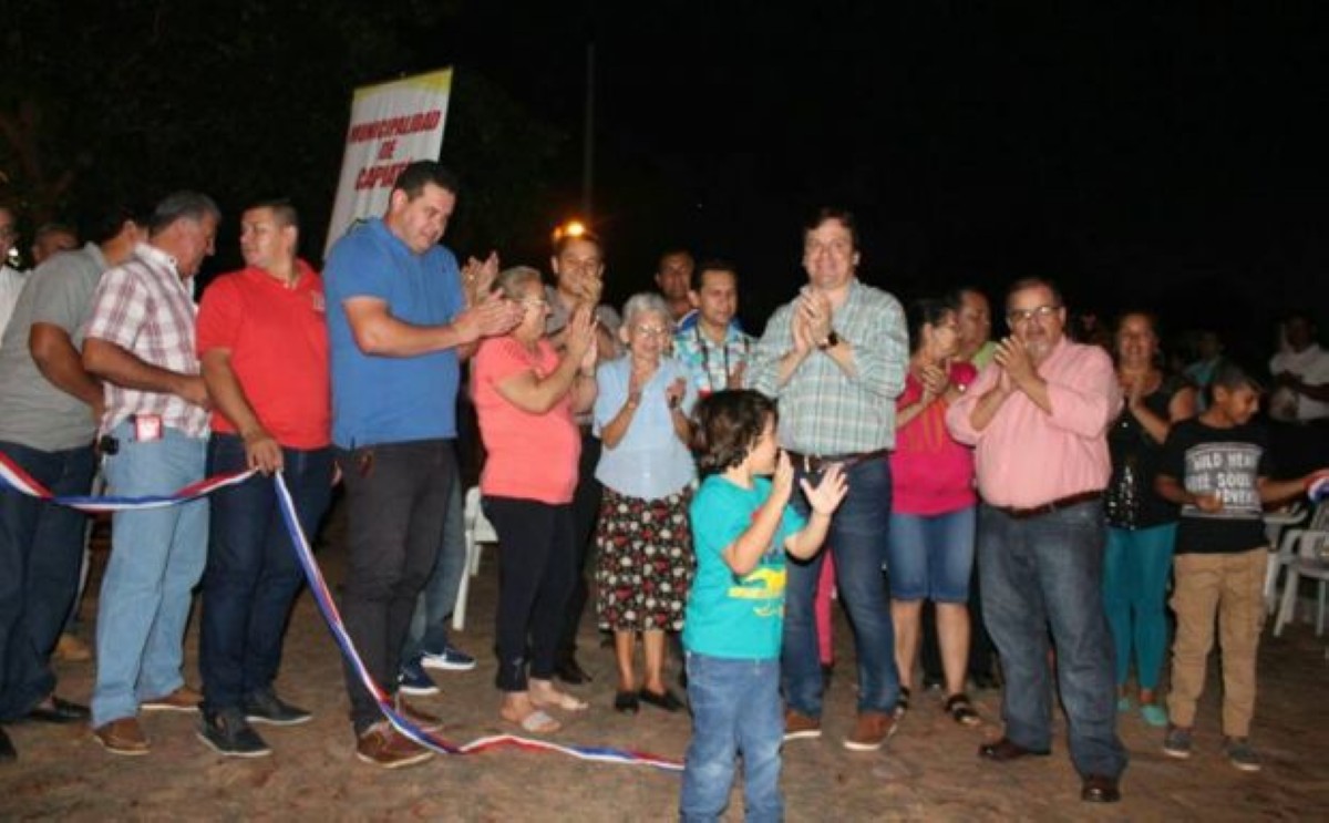 Foto 9 de Inauguración de empedrados en la compañía Ybyraró