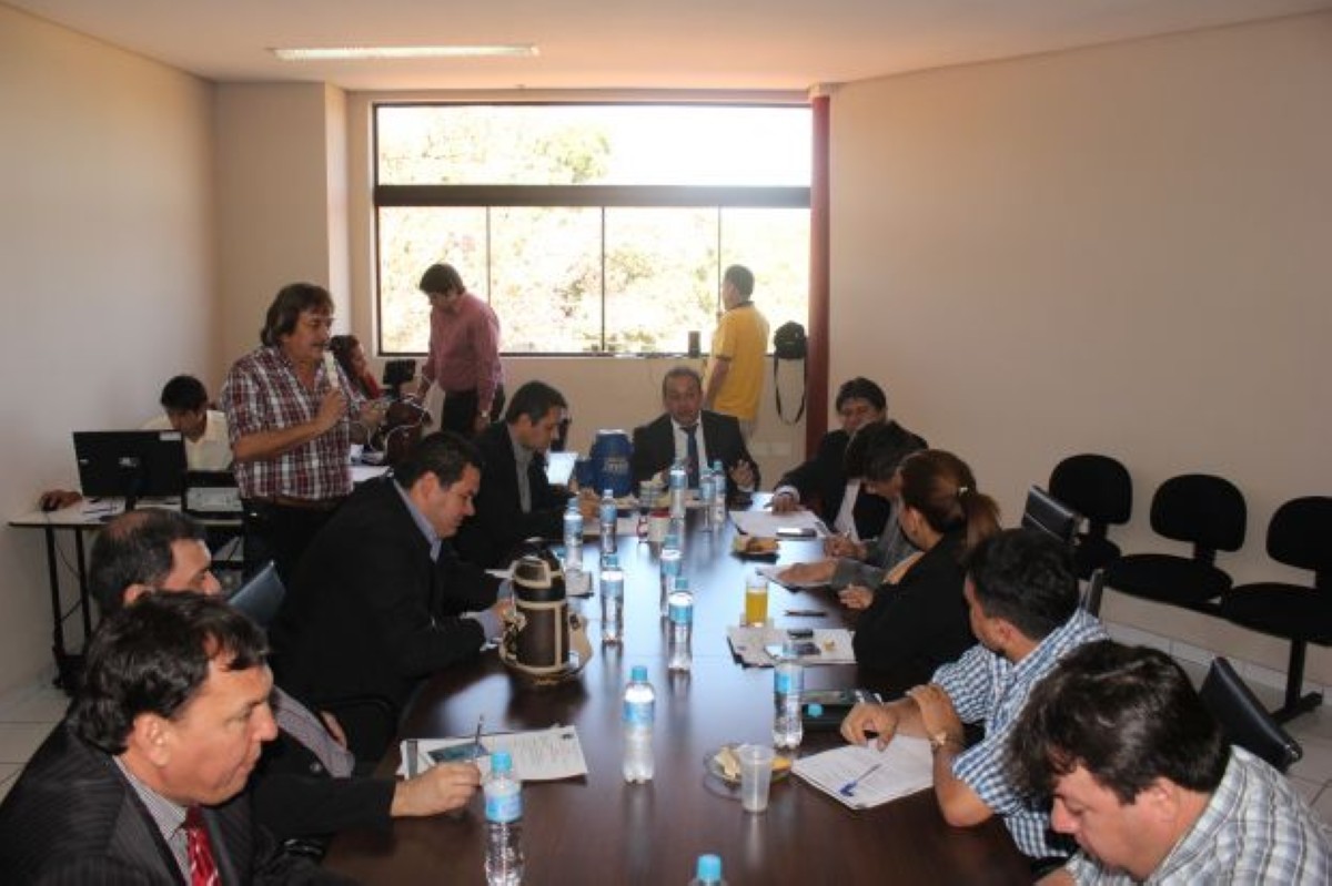Foto 4 de SESION ORDINARIA DE LA JUNTA MUNICIPAL DE CAPIATA: Notas Recibidas y Expedientes Dictaminados