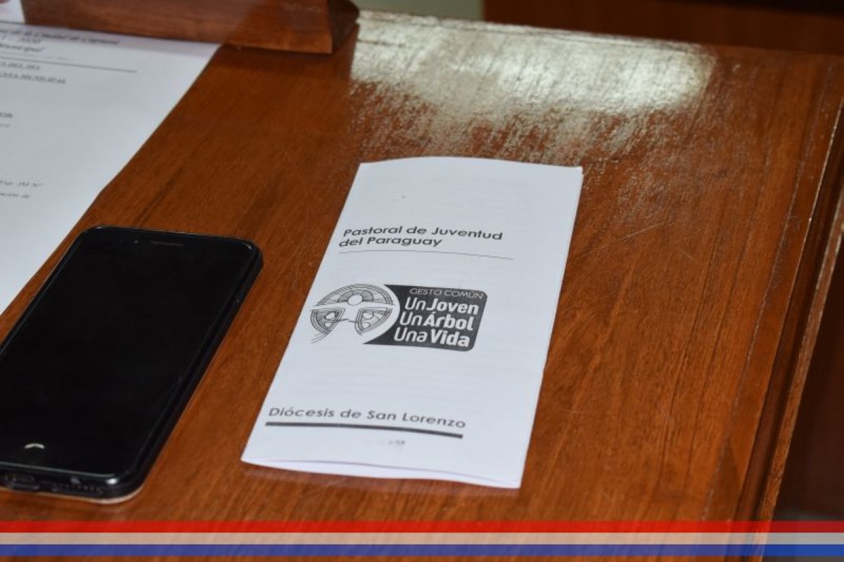 Foto 3 de Declaran de Interés Municipal Ambiental al proyecto de arborización de la Pastoral Juvenil del Paraguay