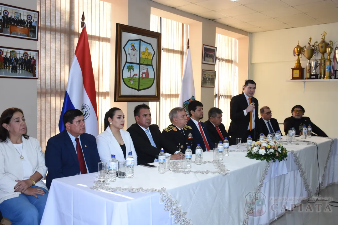 Foto 62 de Acto de reconocimiento como “Ciudadano Ilustre de Capiatá” al Comandante de la Policía Nacional, Crio. Gral. César Silguero Lobos