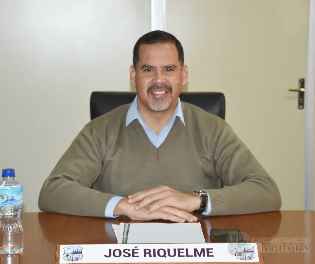 Foto 4 de SESION ORDINARIA DE LA JUNTA MUNICIPAL DE CAPIATA: Notas Recibidas y Expedientes Dictaminados