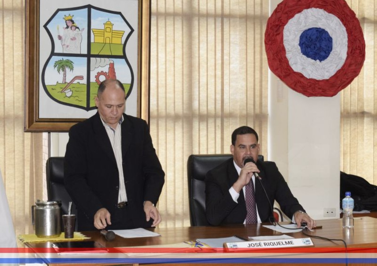 Foto 1 de Entrega de reconocimientos en Honor al Mérito a mujeres integrantes de cuerpos de bomberos voluntarios de nuestra ciudad