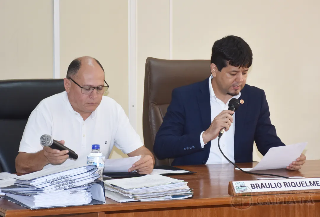 Foto 14 de SESION ORDINARIA DE LA JUNTA MUNICIPAL DE CAPIATA: Notas Recibidas y Expedientes Dictaminados