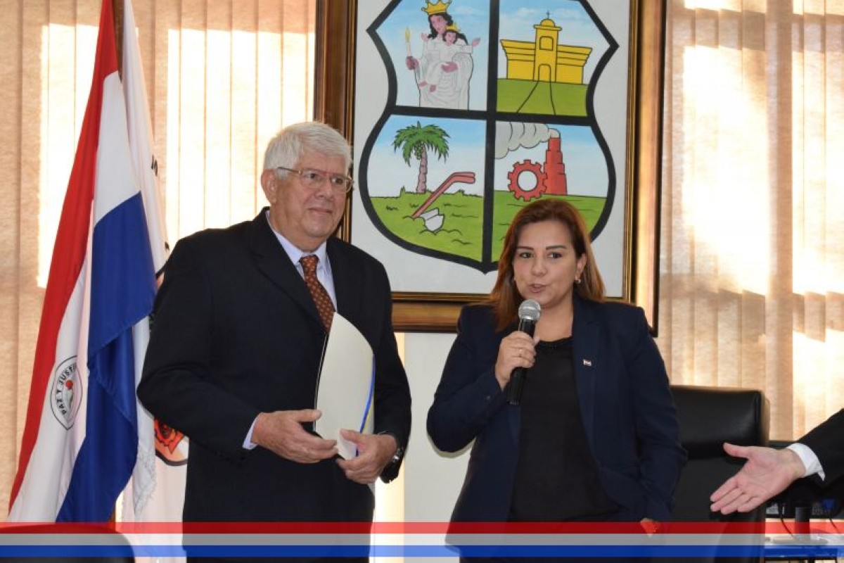 Foto 15 de Reconocimiento a Don Julián Valdez y a Don Celso Grance