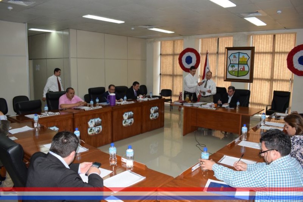 Foto 3 de SESION ORDINARIA DE LA JUNTA MUNICIPAL DE CAPIATA: Notas Recibidas, Nota Remitida y Expedientes Dictaminados