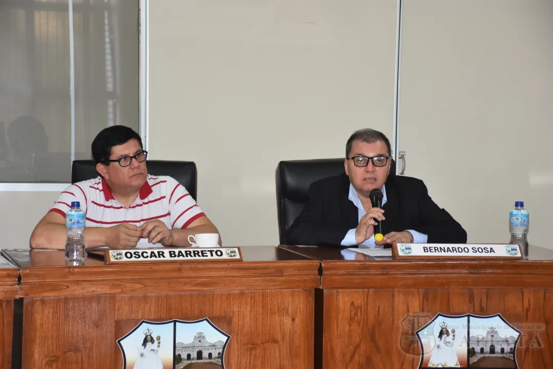 Foto 16 de SESION ORDINARIA DE LA JUNTA MUNICIPAL DE CAPIATA: Notas Recibidas, Nota Remitida y Expedientes Dictaminados