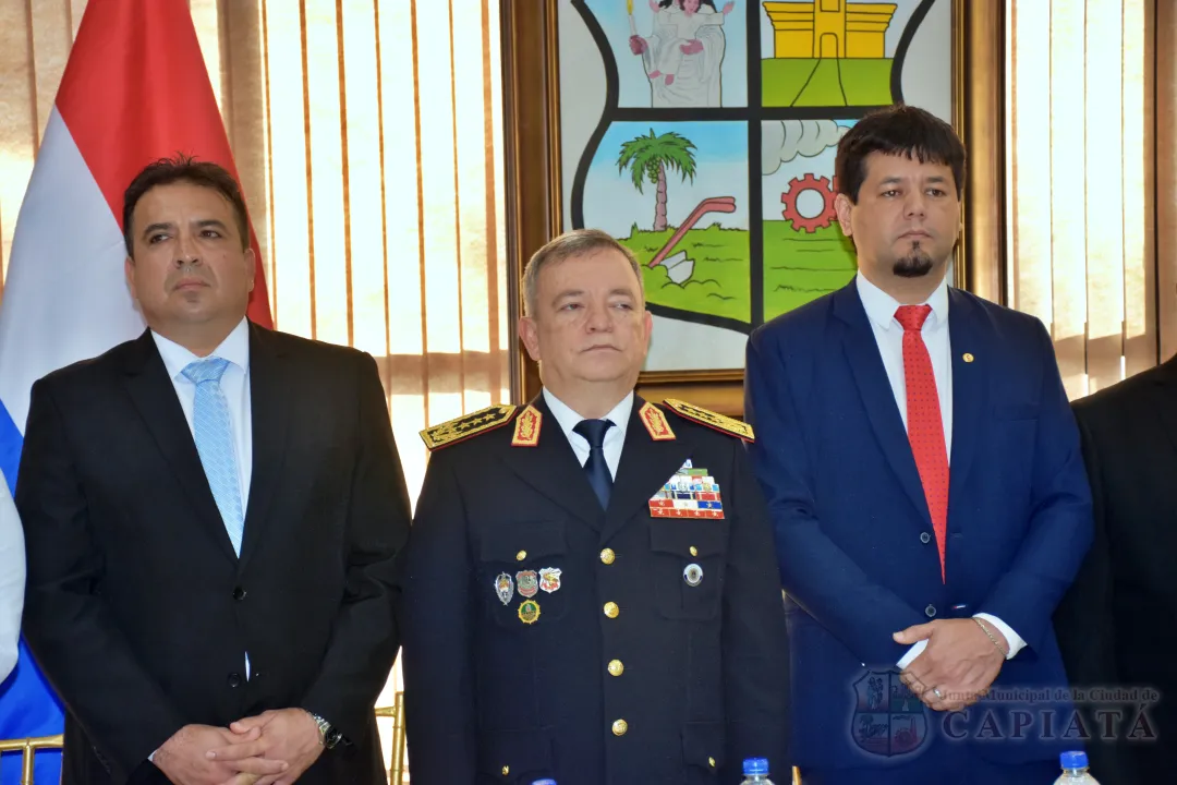 Foto 73 de Acto de reconocimiento como “Ciudadano Ilustre de Capiatá” al Comandante de la Policía Nacional, Crio. Gral. César Silguero Lobos