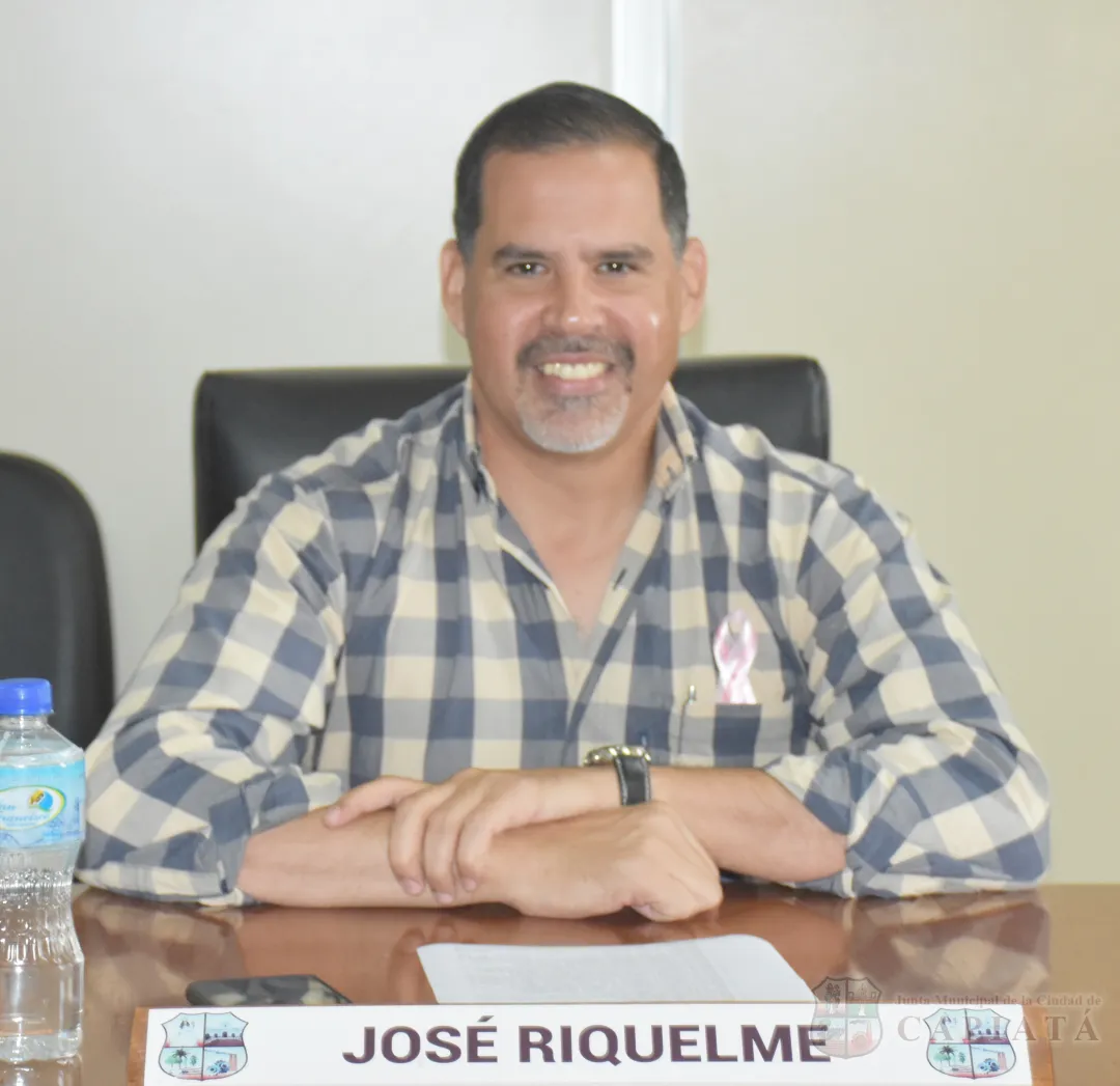 Foto 3 de SESION ORDINARIA DE LA JUNTA MUNICIPAL DE CAPIATA: Notas Recibidas y Expedientes Dictaminados