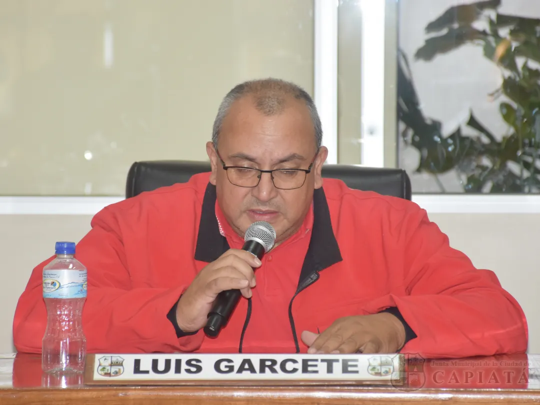 Foto 6 de SESION ORDINARIA DE LA JUNTA MUNICIPAL DE CAPIATA: Notas Recibidas y Expedientes Dictaminados