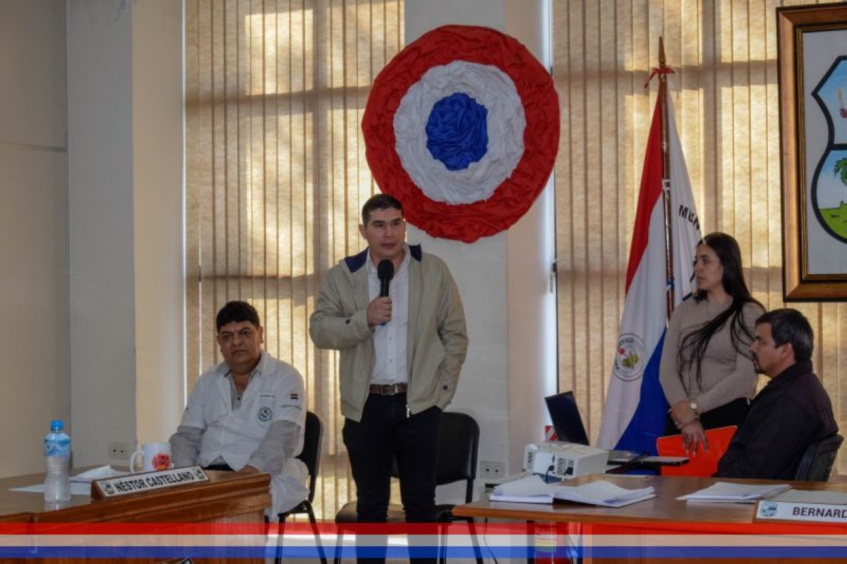 Foto 1 de Autoridades del Hospital Distrital de Capiatá presentaron proyecto de área de Urgencias