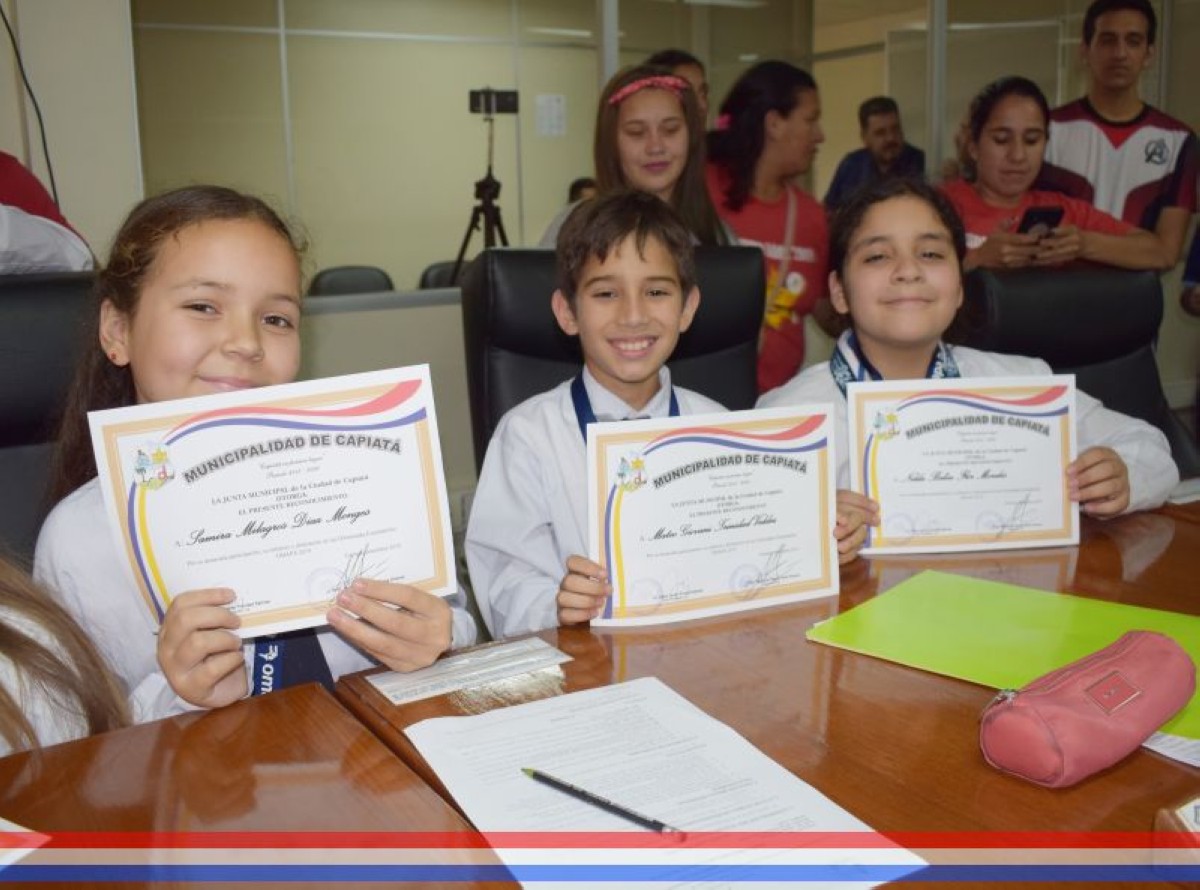 Foto 68 de Reconocimiento a la Esc. Bás. Nº 81 y Col. Nac. "Ma. Auxiliadora"