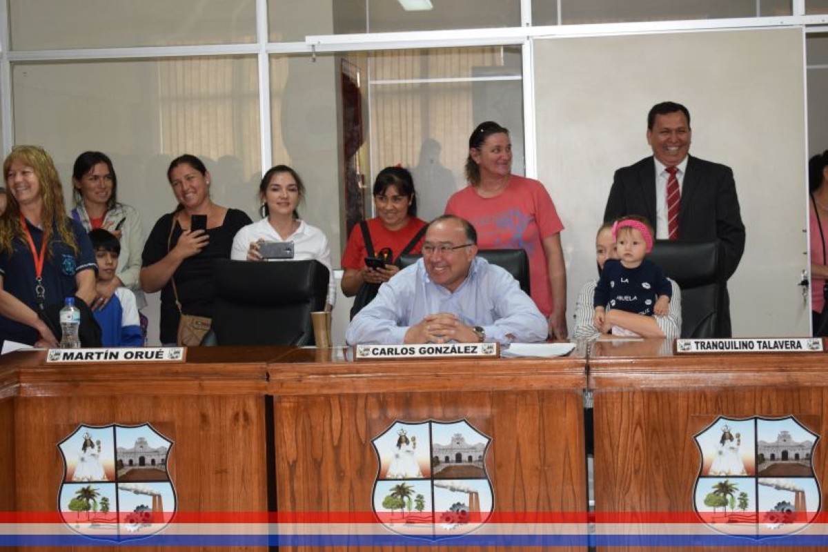 Foto 15 de Reconocimiento a la Esc. Bás. Nº 81 y Col. Nac. "Ma. Auxiliadora"