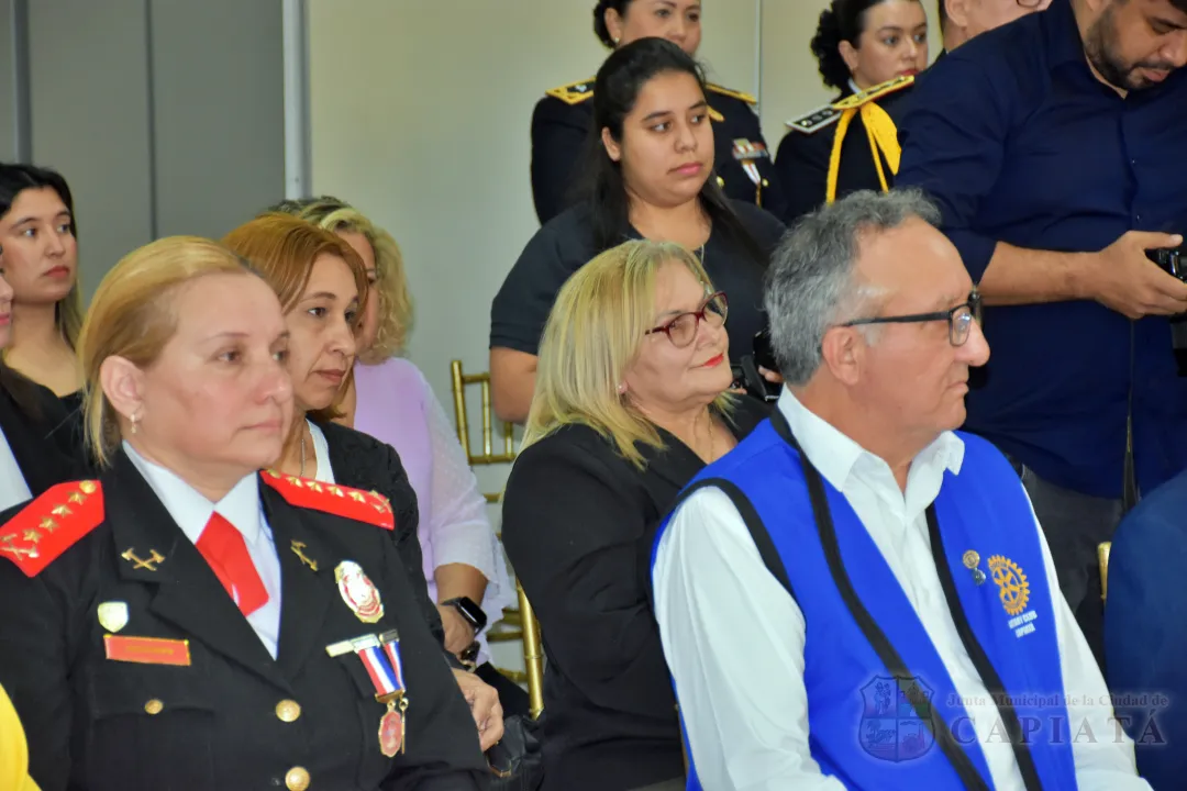 Foto 65 de Acto de reconocimiento como “Ciudadano Ilustre de Capiatá” al Comandante de la Policía Nacional, Crio. Gral. César Silguero Lobos